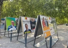 Швейцария наводнена агитплакатами © Nashagazeta